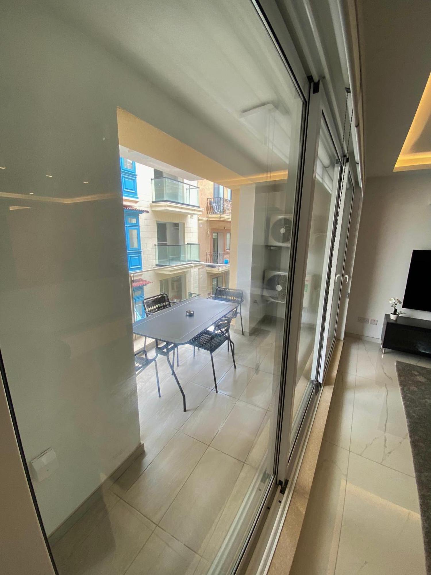 Tigne Sliema Three Bedrooms Apartment Εξωτερικό φωτογραφία